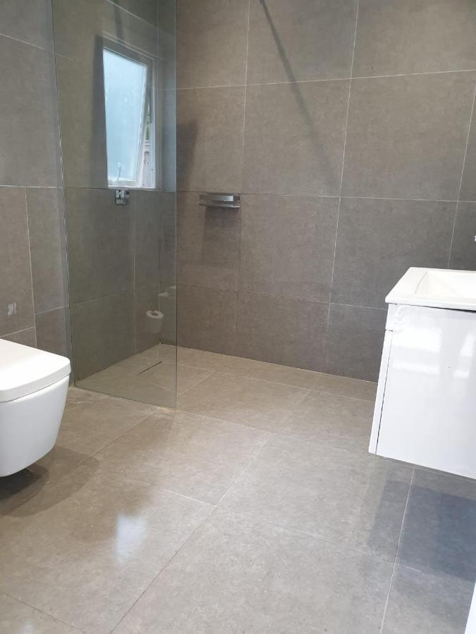 Balham, South London Spacious Guest House F2, 6 Rooms Available Exteriör bild