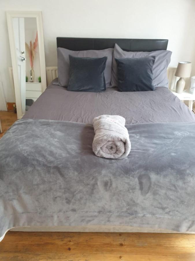 Balham, South London Spacious Guest House F2, 6 Rooms Available Exteriör bild